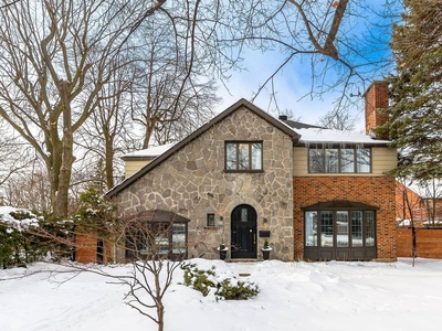 Luxury Detached House for sale in Mont-Royal, Canada