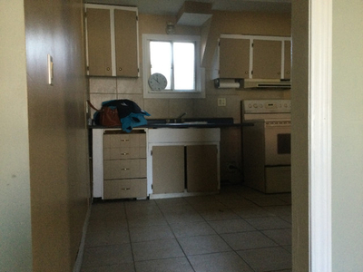 One bed room apartment near downtown Hamilton for rent