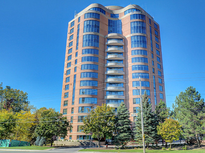 Resort Style Living, 1 bedroom condo by the Ottawa River
