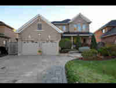 Stunning and Spacious - 4 bed & 4 bath Home