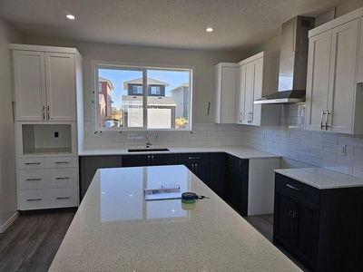 3 Bedroom Apartment Chestermere AB