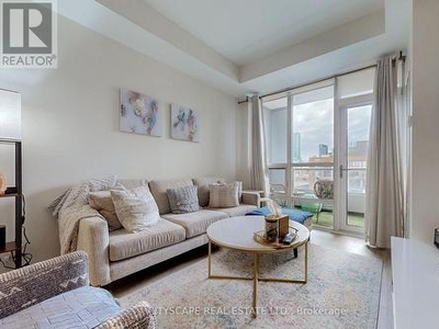 Condo For Sale In Alexandra Park, Toronto, Ontario