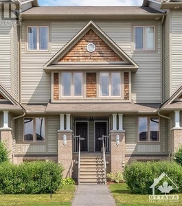 Condo For Sale In Orleans Avalon - Notting Gate - Fallingbrook - Gardenway South, Ottawa, Ontario