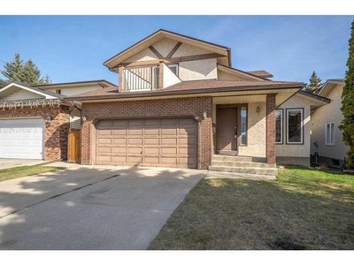 House For Sale In Cedarbrae, Calgary, Alberta