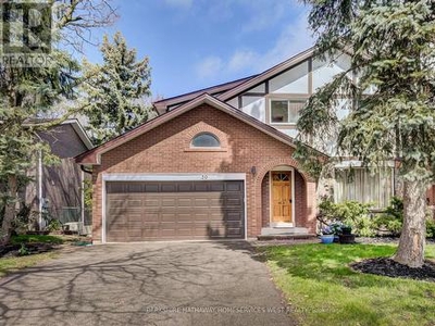 House For Sale In Hillcrest Village, Toronto, Ontario