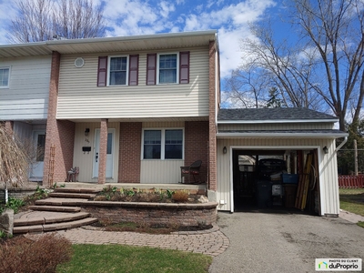 Semi-detached for sale Boisbriand 3 bedrooms 2 bathrooms
