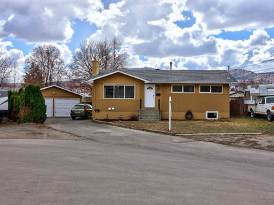 Fully renovated 3 bedroom 1 bath main floor of a house . Available immediately. | 2235 Shannon Place, Kamloops
