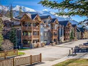 106, 175 Crossbow Place, Canmore, Alberta–