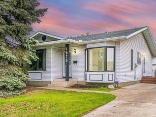 House For Sale In Keheewin, Edmonton, Alberta