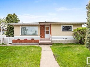 House For Sale In Kenilworth, Edmonton, Alberta
