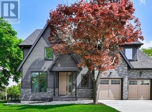 House For Sale In Sunnylea, Toronto, Ontario