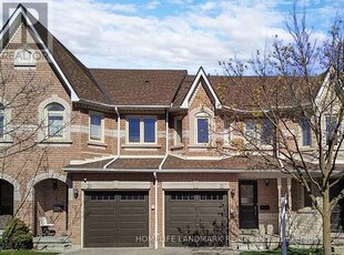 Townhouse For Sale In Hurontario, Mississauga, Ontario