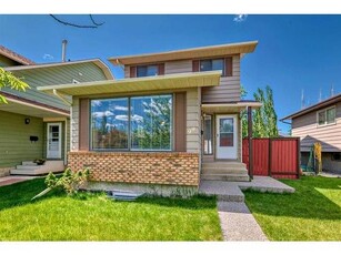 House For Sale In Beddington Heights, Calgary, Alberta