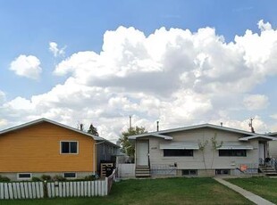 House For Sale In Britannia Youngstown, Edmonton, Alberta