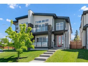 House For Sale In Lakeview, Calgary, Alberta