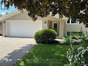 House For Sale In Silverheights, Cambridge, Ontario
