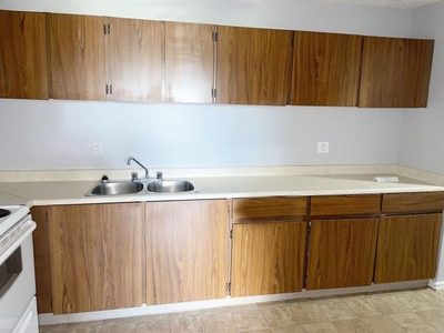 2 Bedroom Apartment Unit Fort McMurray AB For Rent At 1420