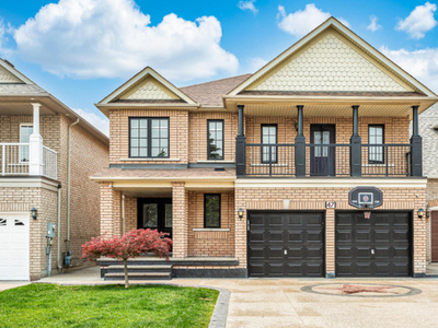 4 Beds 4 Baths with 2 Beds finished basement in Brampton