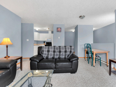 Furnished Bachelor Suites for Working Adults -All included