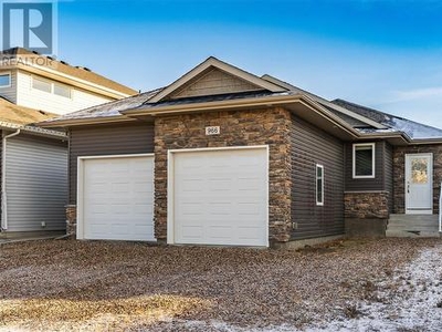 House For Sale In Stonebridge, Saskatoon, Saskatchewan