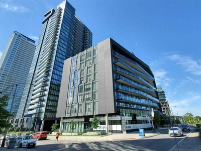 Prime Location Steps To Waterfront King/Queen St W Downtown!