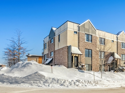 Condo/Apartment for sale, 8759 Rue du Chevalet, Les Rivières, QC G2C0L3, CA, in Québec City, Canada