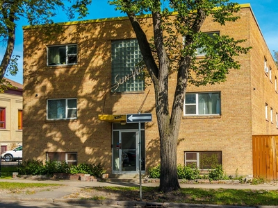Winnipeg Apartment For Rent | Daniel McIntyre | Sun Vue Apartments