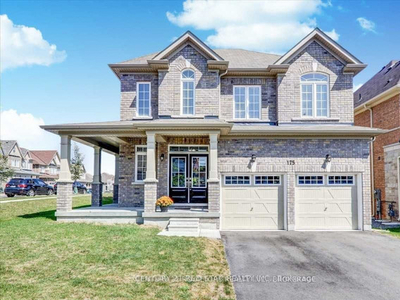 5 Bed Clarington Must See!
