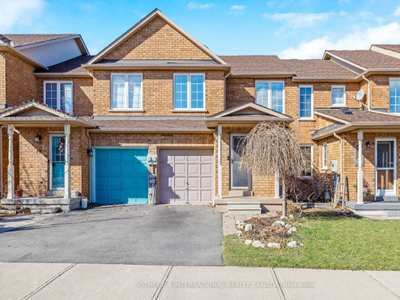Bronte Meadows Freehold 3 Bedrm, 3 Bathrm Townhome