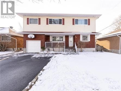 House For Sale In Carlingwood West - Glabar Park - McKellar Heights, Ottawa, Ontario