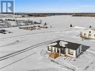 House For Sale In Carp, Ottawa, Ontario