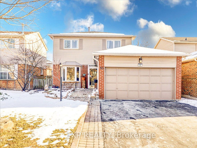✨STUNNING 3+1 BEDROOM FAMILY HOME IN CENTRAL AJAX!
