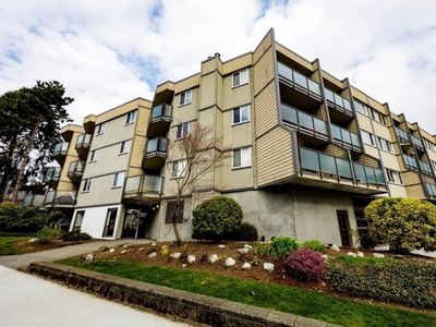 205 212 FORBES AVENUE North Vancouver