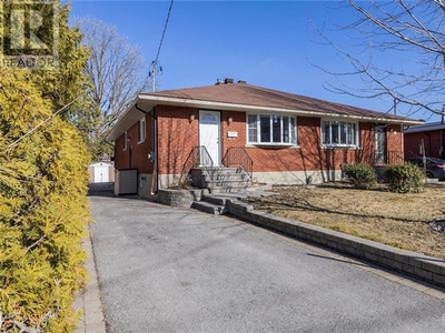 House For Sale In Carlingwood West - Glabar Park - McKellar Heights, Ottawa, Ontario