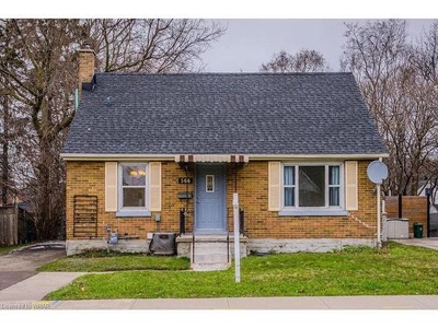 House For Sale In Eastwood, Kitchener, Ontario