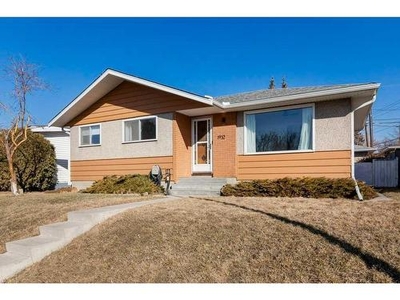 House For Sale In Mayland Heights, Calgary, Alberta