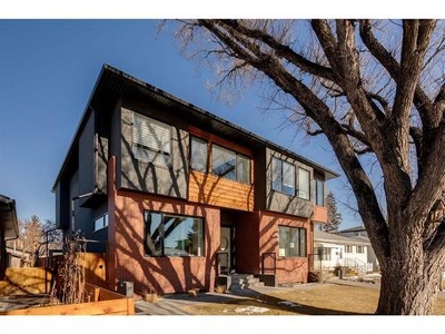 House For Sale In Parkdale, Calgary, Alberta