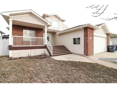 House For Sale In South Vista Heights, Medicine Hat, Alberta