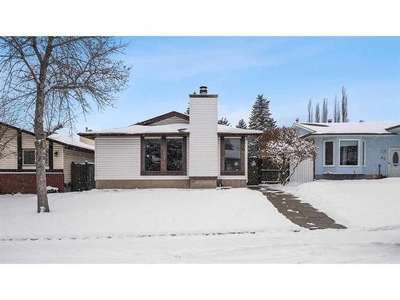 House For Sale In Temple, Calgary, Alberta
