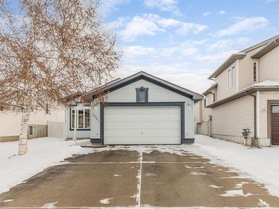 House For Sale In Wild Rose, Edmonton, Alberta