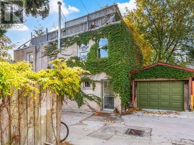 Investment For Sale In Beaconsfield Village, Toronto, Ontario