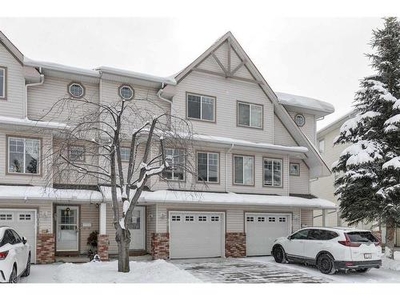 Townhouse For Sale In Country Hills, Calgary, Alberta