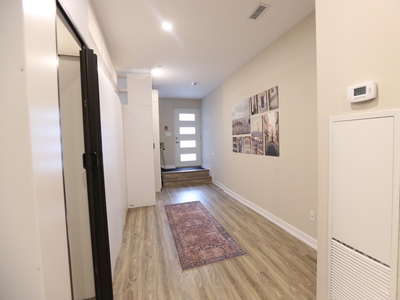 40 room Room for rent in Toronto On, Toronto ON