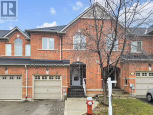 29 LACEBARK COURT Brampton, Ontario