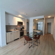 Furnished 2 Bed+Den / 2 Bath in Etobicoke - EV parking & locker