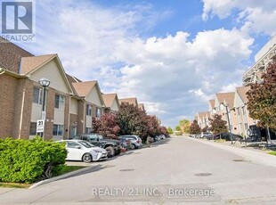 Townhouse For Sale In Lawrence Heights, Toronto, Ontario