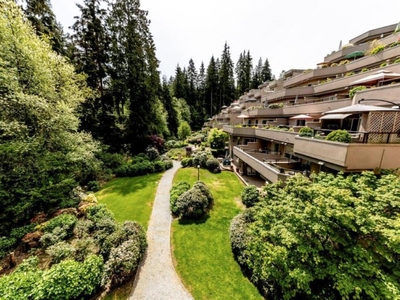 301 1500 OSTLER COURT North Vancouver