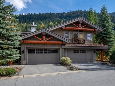 4 2324 TALUSWOOD PLACE Whistler