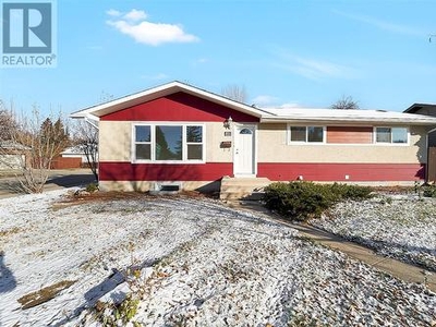 House For Sale In College Park East, Saskatoon, Saskatchewan