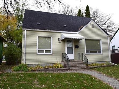 House For Sale In Deer Lodge, Winnipeg, Manitoba